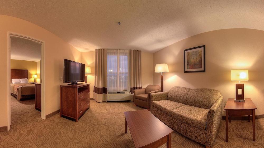 Comfort Inn & Suites Santee I-95 Exterior photo
