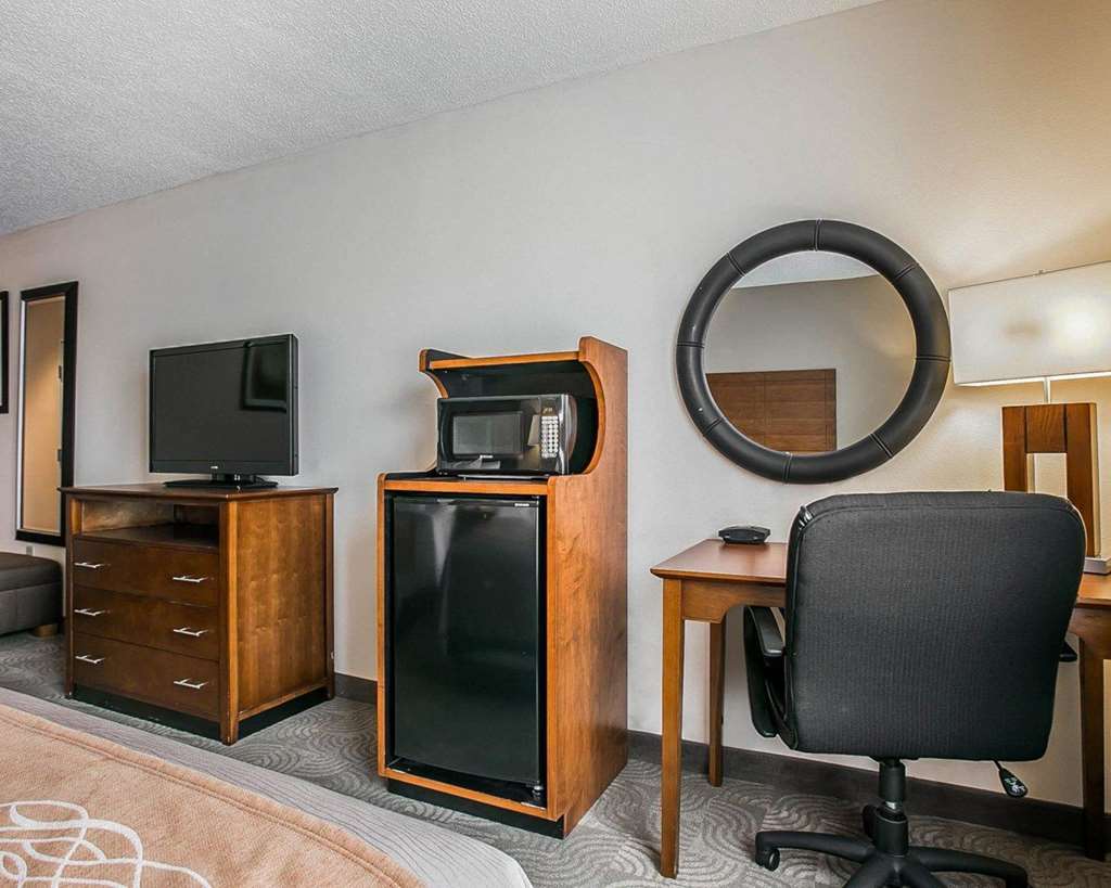 Comfort Inn & Suites Santee I-95 Room photo