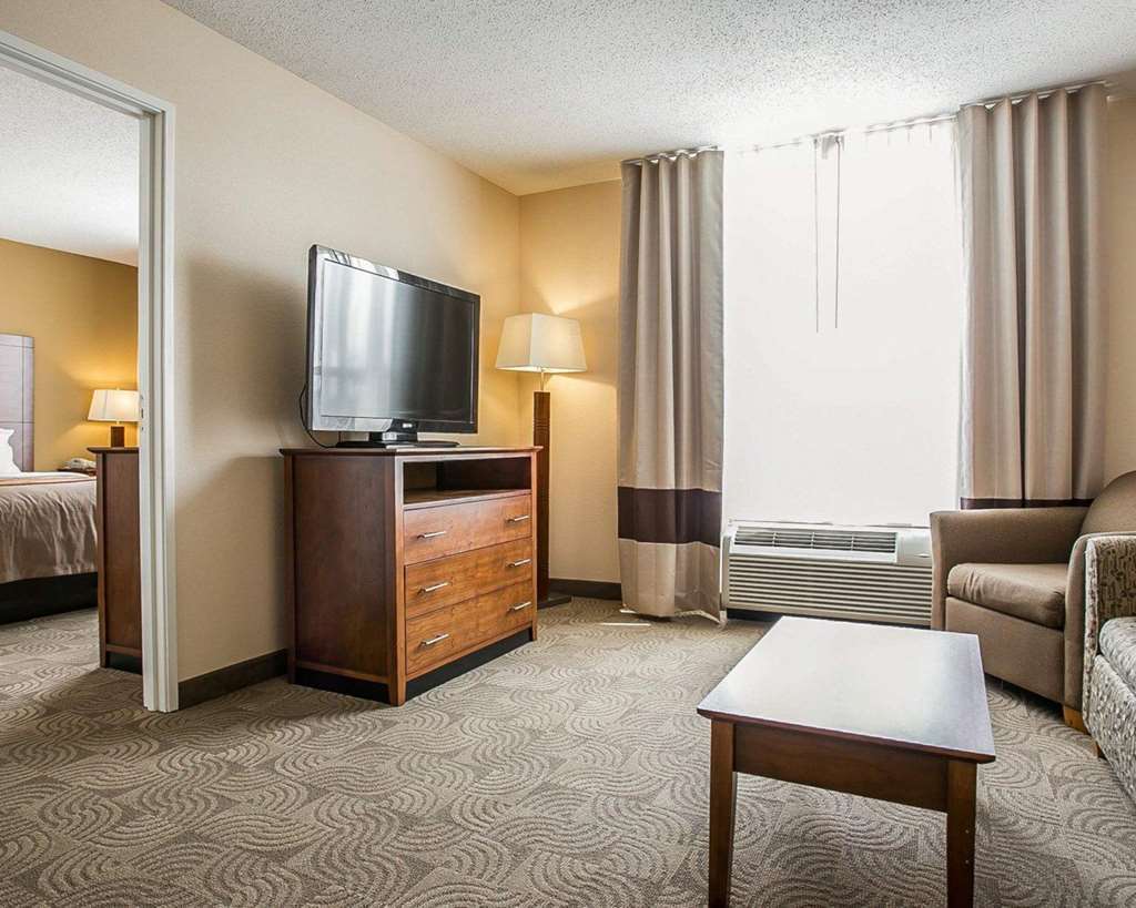 Comfort Inn & Suites Santee I-95 Room photo