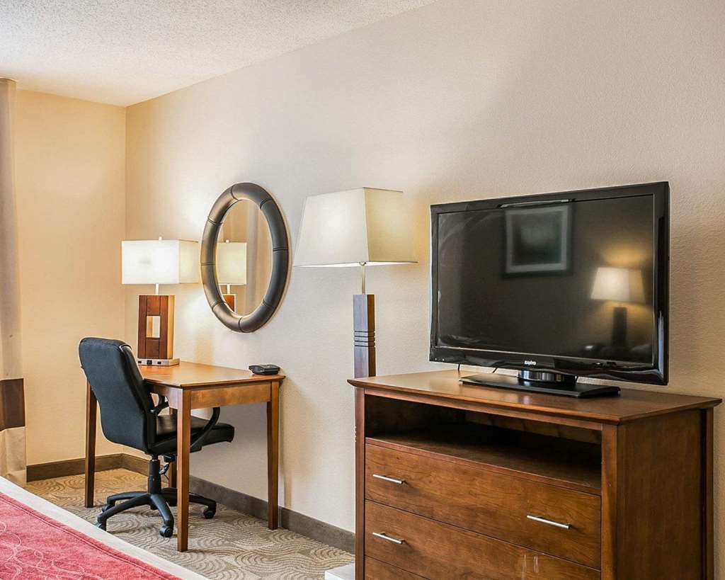 Comfort Inn & Suites Santee I-95 Room photo
